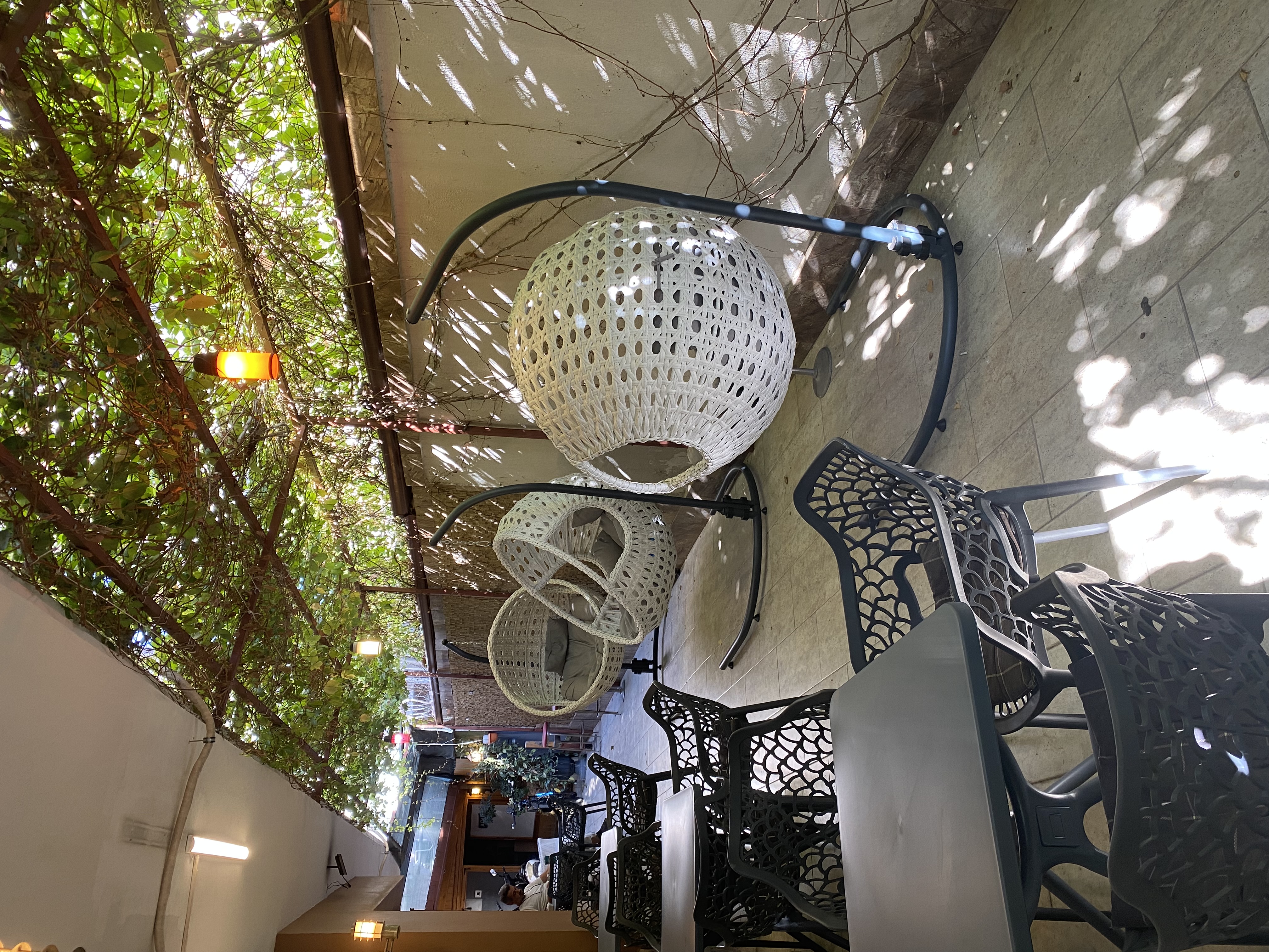 Royalty Ezel Hotel Veranda 2